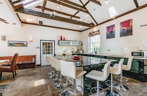 Westgate-on-Sea Cottage | 6 bedroom accommodation in Westgate On Sea, near Margate