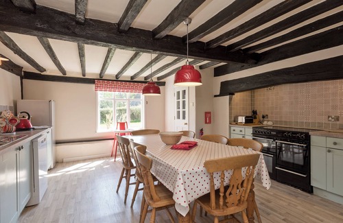Beccles Cottage | 6 bedroom accommodation in Henham, near Southwold