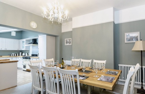 Whitby Cottage | 6 bedroom accommodation in Whitby