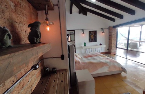 Envigado Villa | 6 Bedroom Villa, Heated Pool, GYM, Stunning City View, BACHELOR PARTY FRIENDLY.