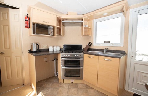 Chapel Saint Leonards House | 6 Berth-Caravan-Private Bathroom