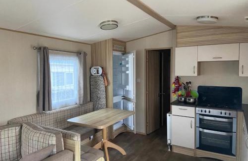 Felixstowe Other | 6 Berth Caravan With Side Decking At Suffolk Sands Holiday Park Ref 45054C