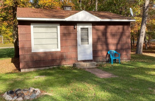 Grand Rapids Cabin | #6 Cozy Cabin at Woodland Resort on Pokegama Lake