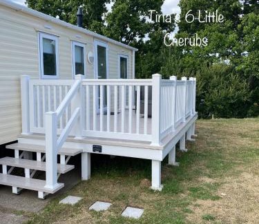 Cowes Apartment | 6 Little Cherubs Holiday Home