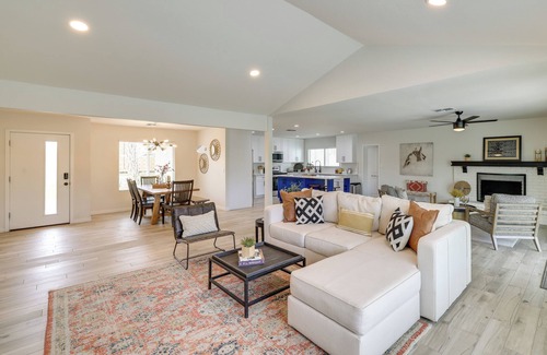 Paradise Valley Village Cottage | 6 Mi to Lookout Mountain: Scottsdale Home w/Grill