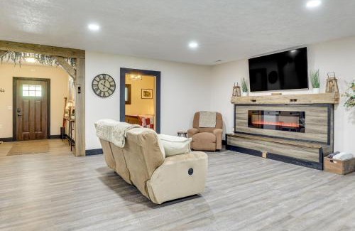 Dover House | 6 Mi to Main Street Dog-Friendly Home in Dover!