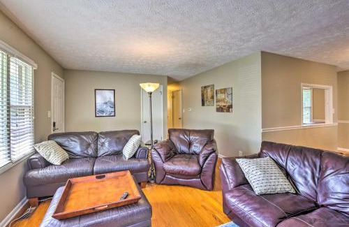 Omaha House | 6 Mi to Old Market Home with BBQ-Ready Patio!