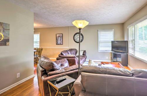 Omaha House | 6 Mi to Old Market Home with BBQ-Ready Patio!
