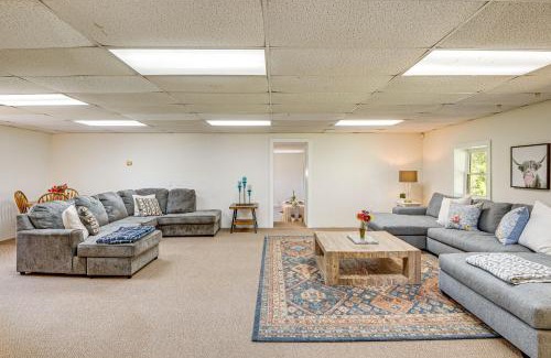 Hollywood Apartment | 6 Mi to Scottsboro Apt with Furnished Porch