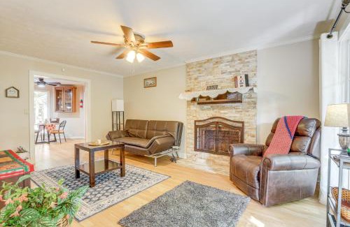 Snellville House | 6 Mi to Stone Mountain Park Home with Deck!