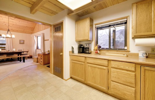Pla-Vada Woodlands Cabin | 6 Mi to Sugar Bowl Resort: Soda Springs Cabin!