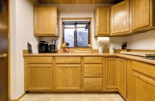 Pla-Vada Woodlands Cabin | 6 Mi to Sugar Bowl Resort: Soda Springs Cabin!