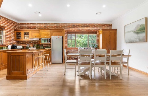 Laffing Waters House | *6 Minutes from Bathurst CBD* | "The Estait" Homestead - Laffing Waters Retreat