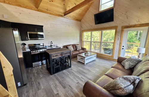 Gadsden Cabin | 6 Person Cabin on the River!