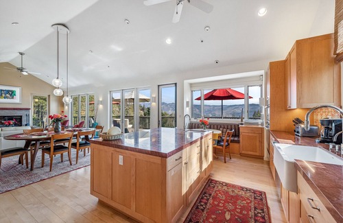 St. Helena House | 60-acre Panoramic Napa Valley View Estate with pool, spa, tennis, and gym.