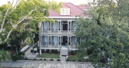 The Point Hotel | 607 Bay Inn Downtown Beaufort