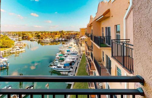 Madeira Beach House | 607 - Madeira Bay Resort