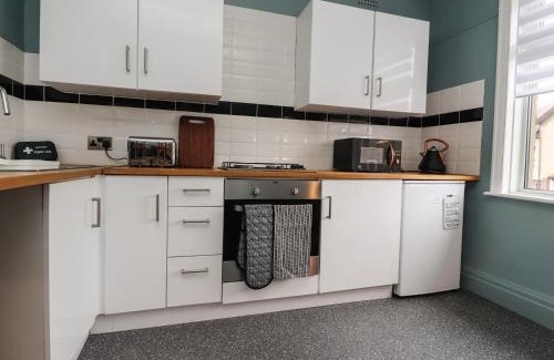 Bare Apartment | 6A Elms Road