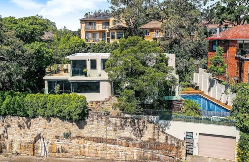 Mosman House | 6BR Stunning Waterview with Private Pool in Mosman