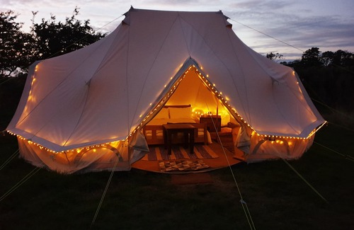 Saltburn-by-the-Sea Cabin | 6m Emperor Tent, Near Whitby, With log Burner