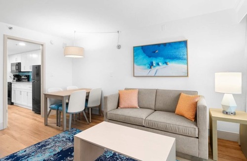 Golden Mile Condo | 6th Floor Ocean Panorama Suite: Spacious Getaway