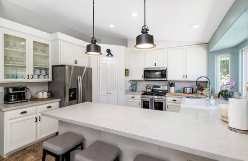 Ramona Other | 7-Bedroom Family Farm Retreat- Pool, Hot Tub, Game Room, Farm Stand, Chickens