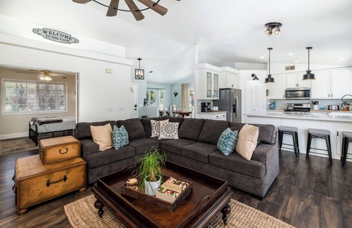 Ramona Other | 7-Bedroom Family Farm Retreat- Pool, Hot Tub, Game Room, Farm Stand, Chickens