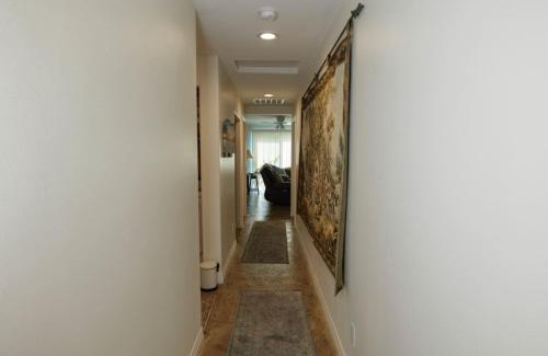 Paradise House | 7 bedroom home with fenced yard