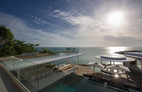 Moo 5 Villa | 7 bedroom Oceanfront