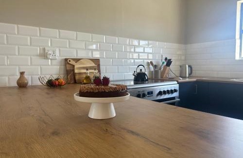 Saldanha House | 7 Honeysuckle