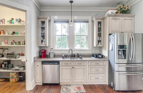 Irwinville House | 7 Mi to Downtown Fitzgerald Spacious Home with Deck