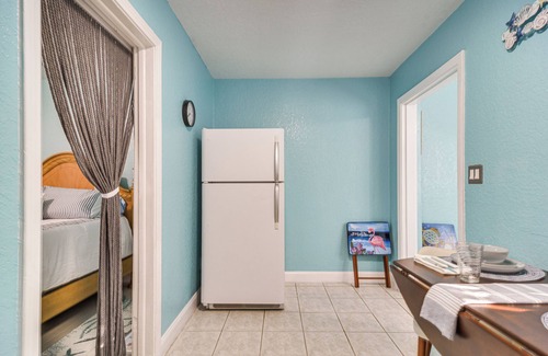 St. Pete Beach Apartment | 7 Mi to Dtwn: Cozy Studio in St Pete Beach!