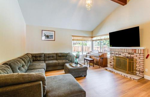 East San Jose House | 7 Mi to Dtwn San Jose City-View Family Getaway