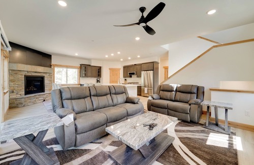 Iron Horse House | 7 Mi to Lake Davis: Family Outdoor Retreat w/Deck