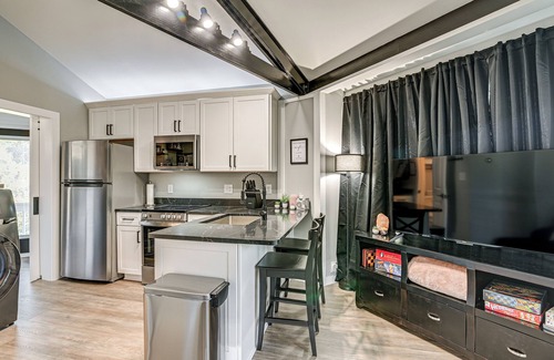 Surfside Beach Condo | 7 Mi to Ocean: Myrtle Beach Condo w/Deck