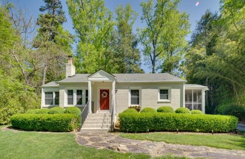Royal Pines House | 7 Mi to The Biltmore Le Canard Cottage with Porch