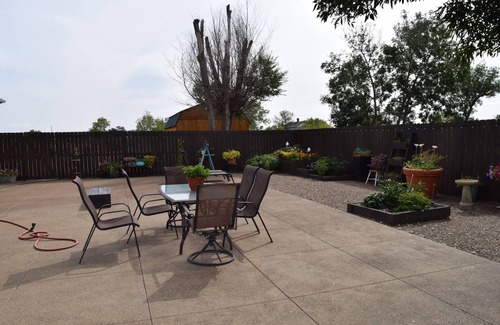 Nashua House | 7 minutes to dredge cuts. 15 minutes to fort peck marina. Hunters paradise.