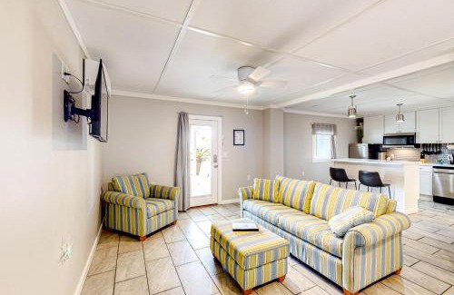 Perdido Key Coves One Apartment | 7213 Flood Reef - Unit 2