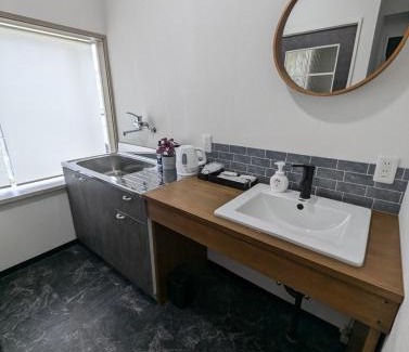 Akita Apartment | 8人で泊れる ペットと泊まれる宿 DoggoInnn Akita