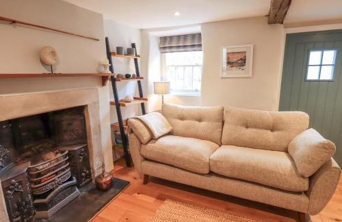 Ambleside House | 8 12 Church Street