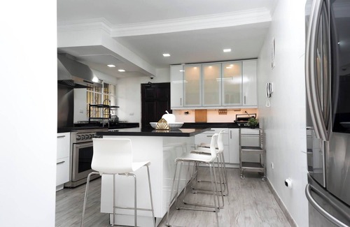 Santo Domingo Apartment | 8-bdr Penthouse With A Private Rooftop & Jacuzzi