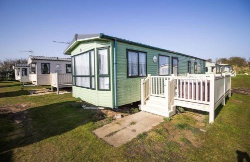Louth Other | 8 Berth Caravan With Wifi At Sunnydale Park In Skegness Ref 35220Kc