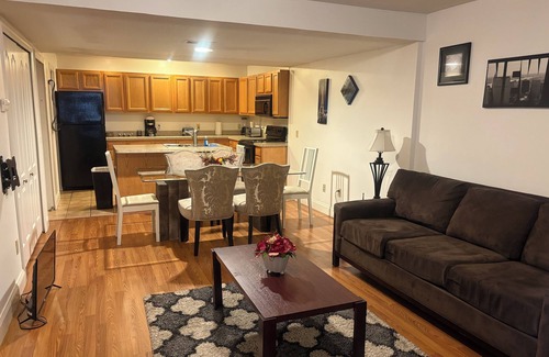 Lorain Apartment | #8 Charming 2-bedroom apartment in historic downtown Lorain.