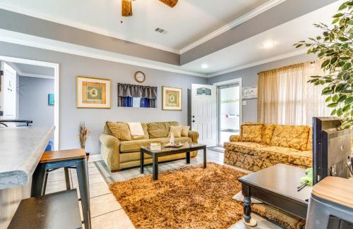 Little Rock House | 8 Mi to Dwtn Little Rock - Home with Fenced Yard!