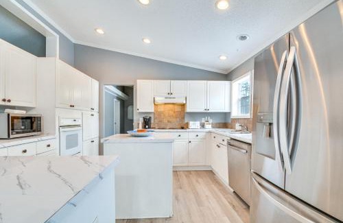 New Hill House | 8 Mi to Jordan Lake Spacious New Hill Home