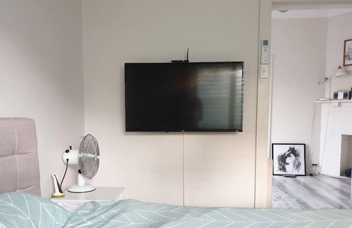 Bondi Junction Apartment | 8) Your own apartment in centre of Bondi Junction