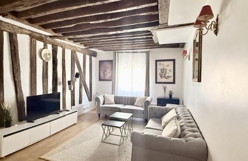 Saint-Merri Apartment | 80 m2-Heart of Le Marais -Sleeps 6
