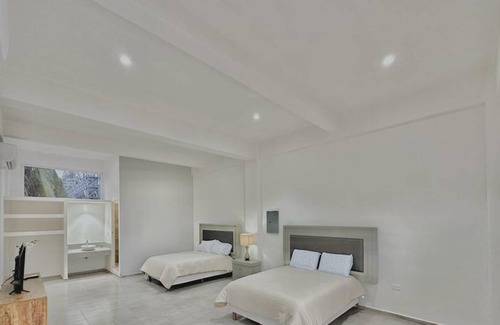 Paraiso Hotel | 86600