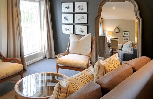 Grahamstown House | 8A Grahamstown by The Oyster Collection