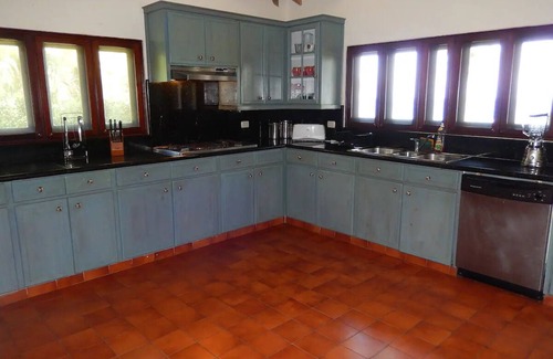 Playa Chiquita Villa | 8BD Colonial Oceanfront Villa with private pool/garden/billiard